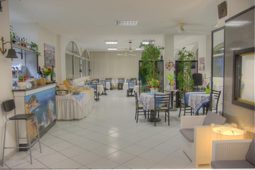 Hotel Deutsche Familien Finale Ligure Exteriér fotografie