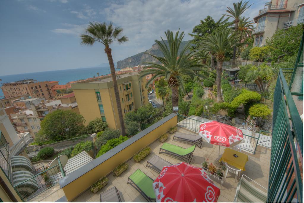 Hotel Deutsche Familien Finale Ligure Exteriér fotografie