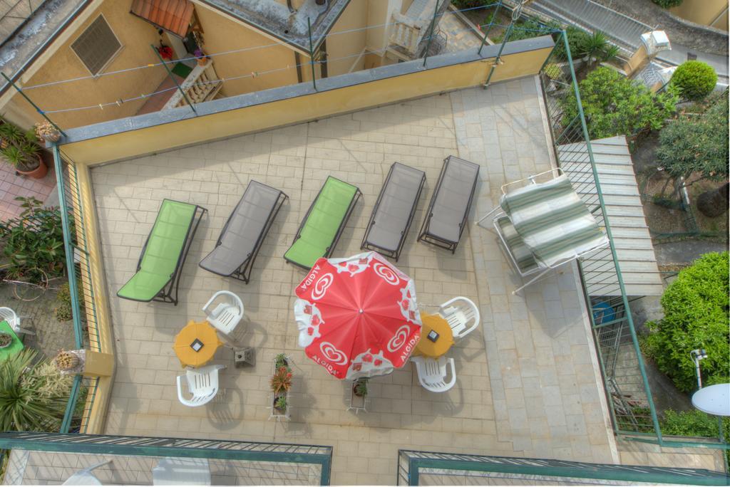 Hotel Deutsche Familien Finale Ligure Exteriér fotografie