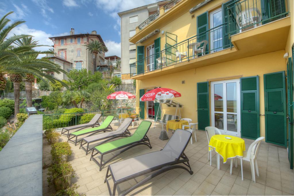 Hotel Deutsche Familien Finale Ligure Exteriér fotografie