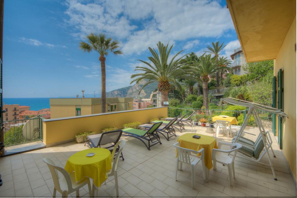 Hotel Deutsche Familien Finale Ligure Exteriér fotografie