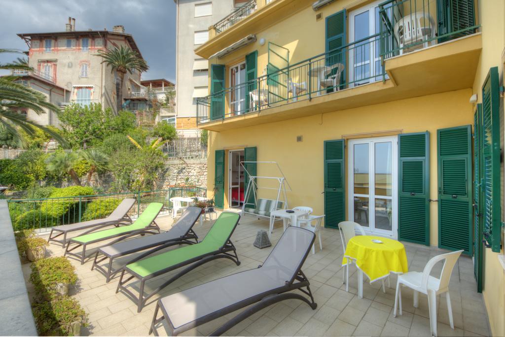Hotel Deutsche Familien Finale Ligure Exteriér fotografie