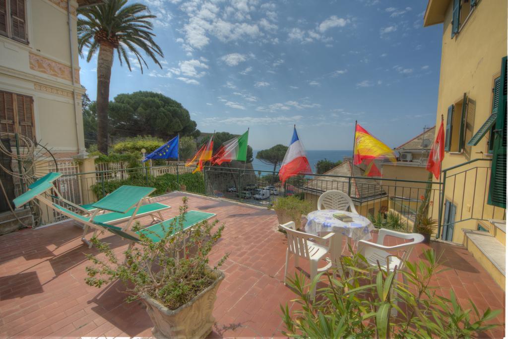 Hotel Deutsche Familien Finale Ligure Exteriér fotografie