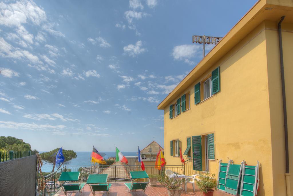 Hotel Deutsche Familien Finale Ligure Exteriér fotografie