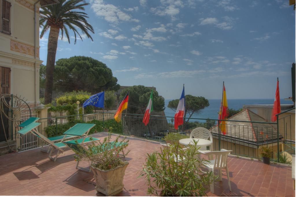 Hotel Deutsche Familien Finale Ligure Exteriér fotografie