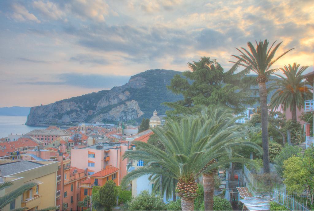 Hotel Deutsche Familien Finale Ligure Exteriér fotografie